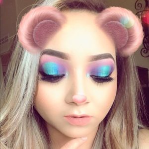 Meet your Posher, Ana